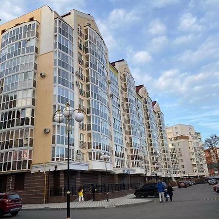 Appartamento Apartpoltava Ексклюзивна Мансарда З Виходом На Дах, Новобудова, Led Дзеркало Корпусний Парк Esterno foto